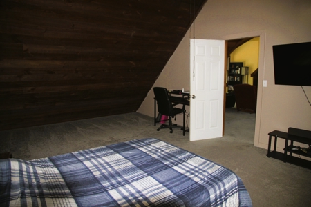 Mountain Home on 5 Acres Near Trout Streams - image 31
