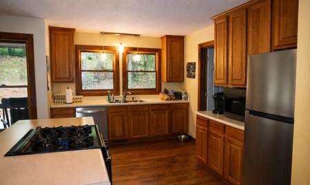 Mountain Home on 5 Acres Near Trout Streams - image 42