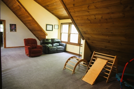 Mountain Home on 5 Acres Near Trout Streams - image 28
