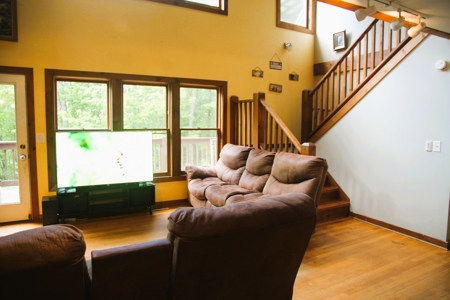 Mountain Home on 5 Acres Near Trout Streams - image 13