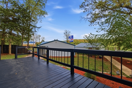 Stunning Country Estate w/Acreage, Home & Spring in West PlainsMO - image 4