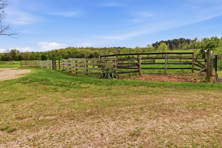 Stunning Country Estate w/Acreage, Home & Spring in West PlainsMO - image 41