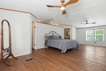 Stunning Country Estate w/Acreage, Home & Spring in West PlainsMO - image 24