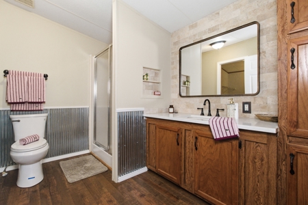 Stunning Country Estate w/Acreage, Home & Spring in West PlainsMO - image 26