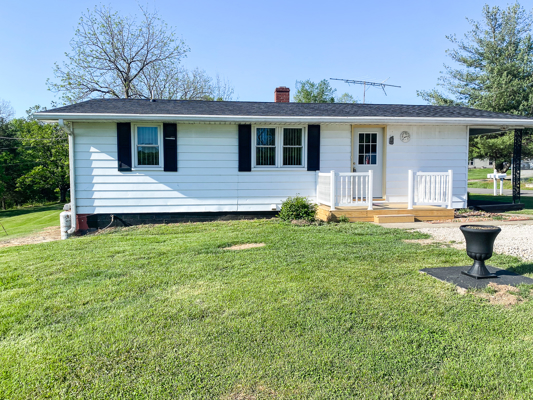 Updated Country Home with Workshop in Solsberry Indiana For Sale