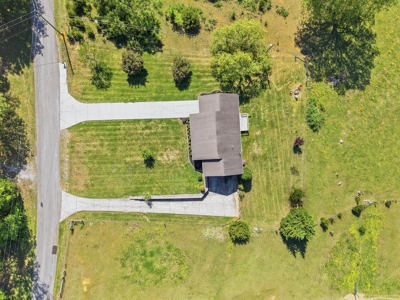 Country Home on 4.43 Acres in Grainger County, Tennessee - image 5