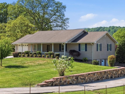 Country Home on 4.43 Acres in Grainger County, Tennessee - image 11