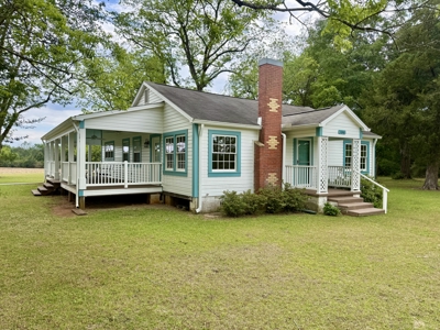 Home for sale on 1- Acre, Geneva County, Hartford, AL - image 1
