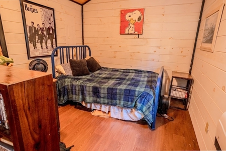 Partial Log Cabin On 5 Acres With Seperate Art Studio And Storage - image 18