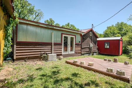 Partial Log Cabin On 5 Acres With Seperate Art Studio And Storage - image 35