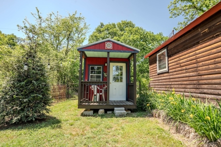 Partial Log Cabin On 5 Acres With Seperate Art Studio And Storage - image 26