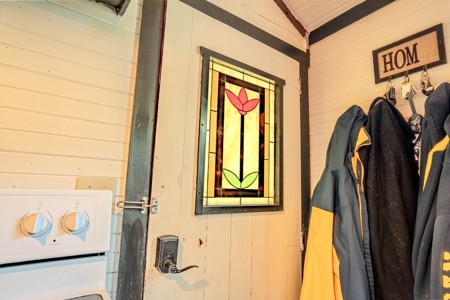 Partial Log Cabin On 5 Acres With Seperate Art Studio And Storage - image 14