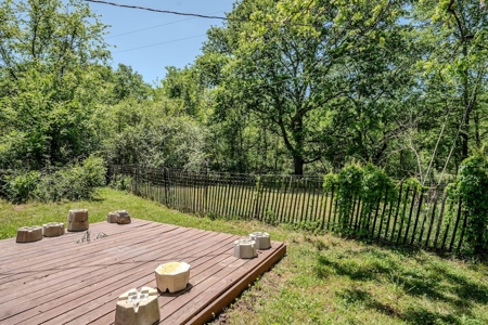 Partial Log Cabin On 5 Acres With Seperate Art Studio And Storage - image 36