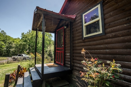 Partial Log Cabin On 5 Acres With Seperate Art Studio And Storage - image 22