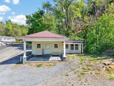 Versatile Property for Sale in Pembroke, VA - image 2