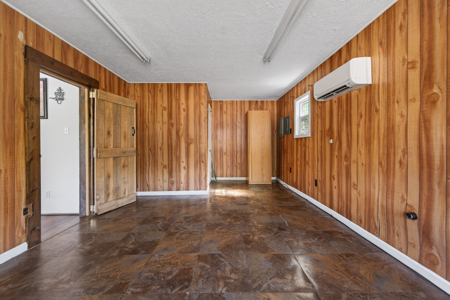 Versatile Property for Sale in Pembroke, VA - image 35