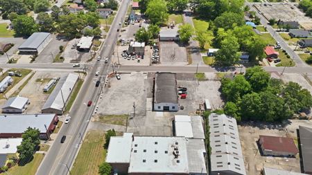 Commercial Building on .63 Acres - High-Visibility Location - image 7