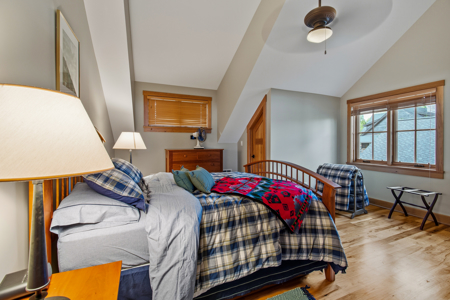 Premier Lakefront Home on Dale Hollow Lake in Albany, Kentucky - image 38
