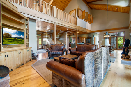 Premier Lakefront Home on Dale Hollow Lake in Albany, Kentucky - image 30