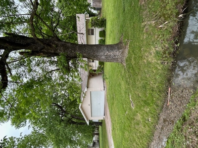 Charming Home for Auction in Miami, Oklahoma - image 3