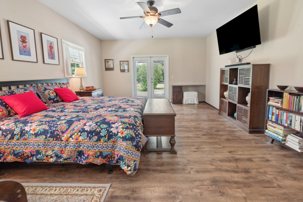 Discover Your Private North Florida Oasis: 26-Acre McAlpin Estate