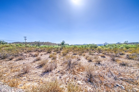 5 Acre Desert Retreat in New River with Power & Mountain Views - image 7