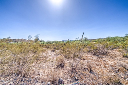5 Acre Desert Retreat in New River with Power & Mountain Views - image 4