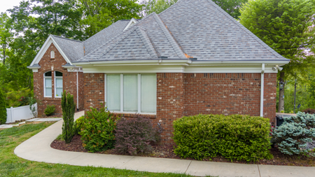Luxurious 4-Bedroom Estate with Private Pool Close to Dale Hollow - image 15