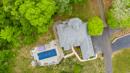 Luxurious 4-Bedroom Estate with Private Pool Close to Dale Hollow - image 7