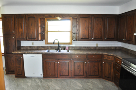4-Bed Ranch with Finished Basement in King City – Move-In Ready - image 6