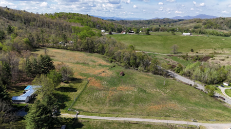 Sprawling 40 Acre Hobby Farm Just Minutes from Wytheville VA - image 29
