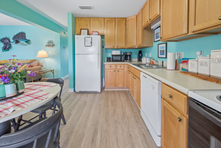 Income-Producing Coastal Duplex with Gulf Views in Suwannee, FL - image 13