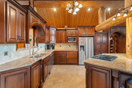 Chehalis Log Estate with Private Lake on 21+ Acres - image 21