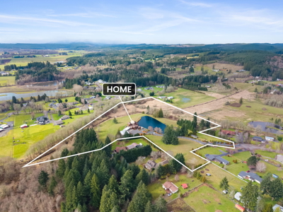 Chehalis Log Estate with Private Lake on 21+ Acres - image 8