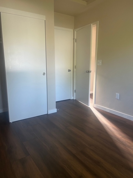 No Caption