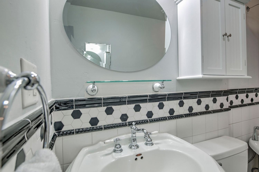 No Caption