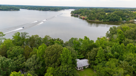 Lake Winnsboro Waterfront Fixer Upper - Wood County - East Texas - image 33