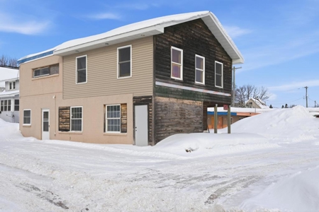 13-Unit Hospitality Property in Sault Ste Marie - image 32