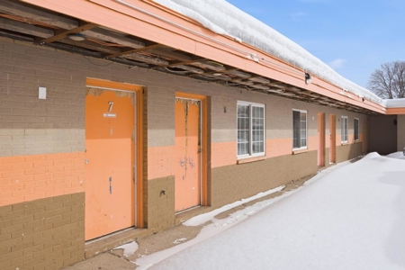 13-Unit Hospitality Property in Sault Ste Marie - image 16