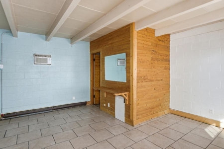 13-Unit Hospitality Property in Sault Ste Marie - image 17