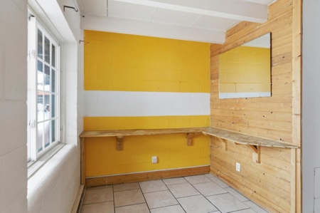 13-Unit Hospitality Property in Sault Ste Marie - image 7