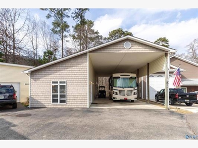 Charming Lake Retreat at Blue Heron RV Resort in Guntersville, AL - image 1