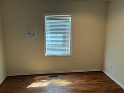 5 Bdrm 4 Bath On Acreage In Yellville - image 11
