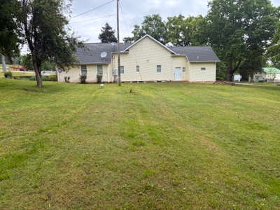 5 Bdrm 4 Bath On Acreage In Yellville - image 4