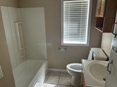 5 Bdrm 4 Bath On Acreage In Yellville - image 19