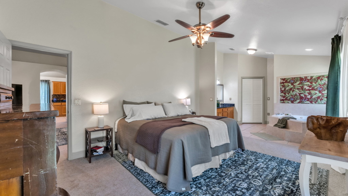 4/3 Pool, Near Disney, Theme Parks, Buildable lot next to home