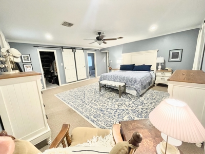 home in town with ample parking, Pool, half acre - image 29