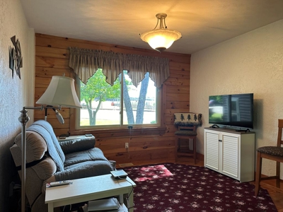 Southern Comfort: Private 11-Acre Log Home on Kerr Lake - image 31