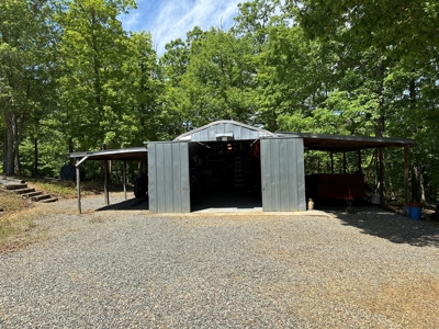 Southern Comfort: Private 11-Acre Log Home on Kerr Lake - image 42