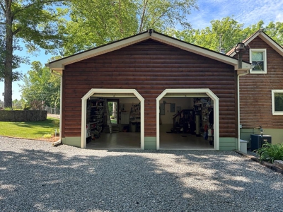 Southern Comfort: Private 11-Acre Log Home on Kerr Lake - image 40